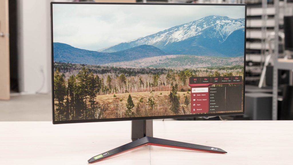LG UltraGear 27GN950-B - Monitor Gaming 27 4K UHD Nano IPS, 144Hz, 1ms, Compatible con G-SYNC y HDR600, Ideal para Gamers Profesionales